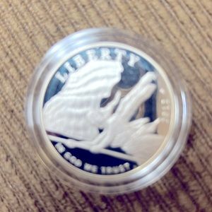 Liberty 2012 One Dollar Coin